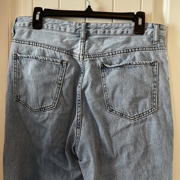 S.O.N.G. Street Jeans Size 11/30 Distressed Wide Leg Light Wash Blue Button Fly - Picture 4 of 13